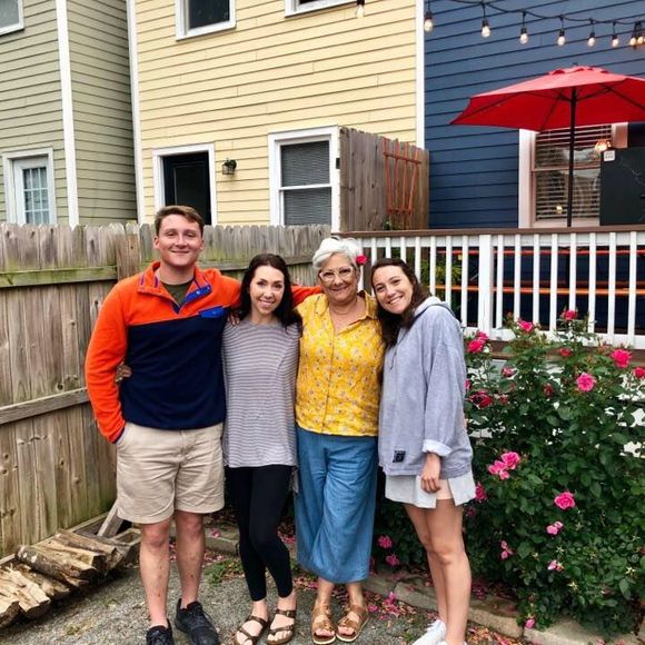 Meet your Posher, Jan - Picture 1 of 1